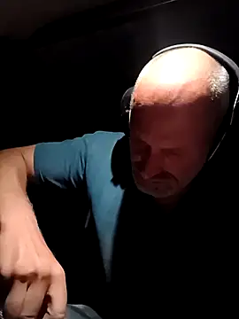 FloppyPickle4u online show from March 2026 10:08:02 AM