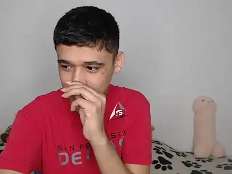 Snapshot of kaiine190 chatting on February 2026 07:36:02 PM kaiine190 online show from February 2026 07:36:02 PM