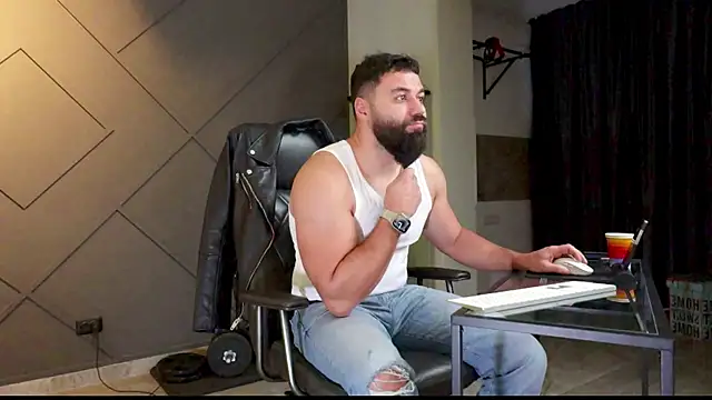 mattmasterss online show from January 2025 04:47:01 AM