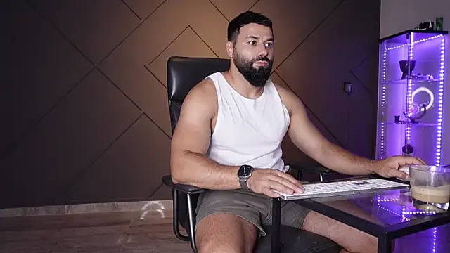 mattmasterss online show from June 2026 09:35:02 PM