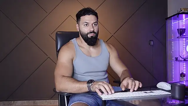 mattmasterss online show from July 2026 06:39:02 PM