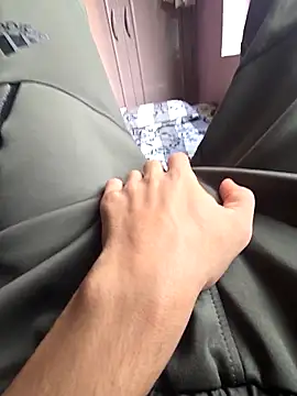 Yours1311 online show from October 2025 10:49:02 AM