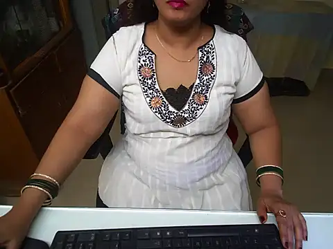 Snapshot of Arushisingh8888 chatting on September 2025 12:16:01 PM Arushisingh8888 online show from September 2025 12:16:01 PM