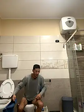 Gionnytav online show from December 2025 04:43:02 AM