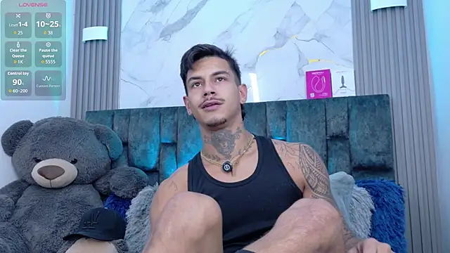 Snapshot of JAYCOB00 chatting on May 2026 02:07:01 AM JAYCOB00 online show from May 2026 02:07:01 AM