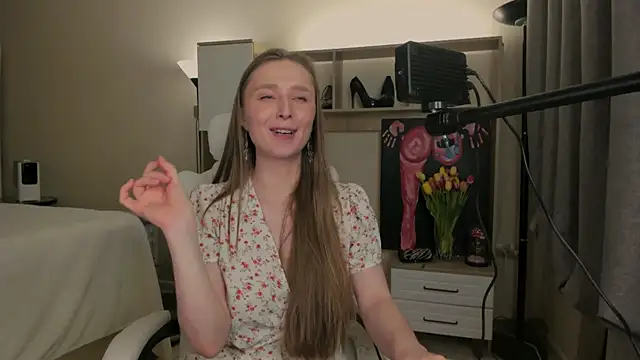 Snapshot of CharlotteWells chatting on March 2025 05:07:02 PM CharlotteWells online show from March 2025 05:07:02 PM