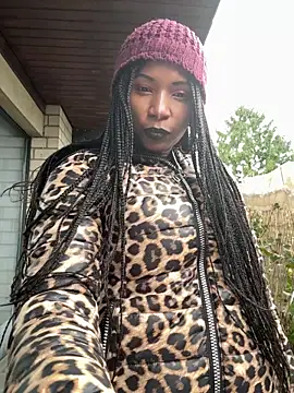 Shantel-Olivia online show from December 2025 09:04:01 AM