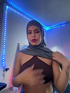 JannaNader12 online show from October 2025 10:40:01 PM