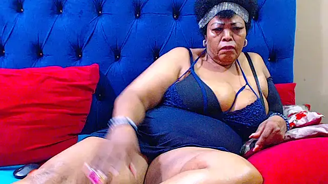 ebonycandy10 online show from April 2026 07:07:01 PM