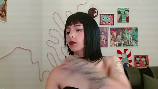 Snapshot of Kind_Scarlett chatting on March 2025 10:24:01 AM Kind Scarlett online show from March 2025 10:24:01 AM