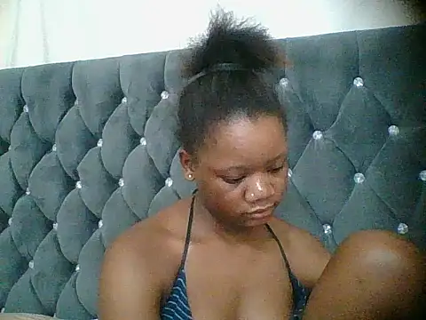 HotJeylee online show from December 2025 09:44:01 PM