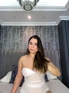 Snapshot of ThaniaJones chatting on February 2026 11:49:02 AM ThaniaJones online show from February 2026 11:49:02 AM