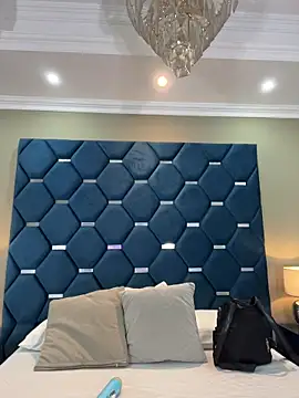 Snapshot of ThaniaJones chatting on February 2026 12:03:01 PM ThaniaJones online show from February 2026 12:03:01 PM