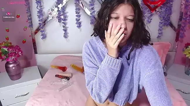 Snapshot of Perla_Skinnyy chatting on February 2025 05:44:02 AM Perla Skinnyy online show from February 2025 05:44:02 AM