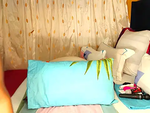 Snapshot of ChloeTyler23 chatting on March 2025 02:10:02 PM ChloeTyler23 online show from March 2025 02:10:02 PM