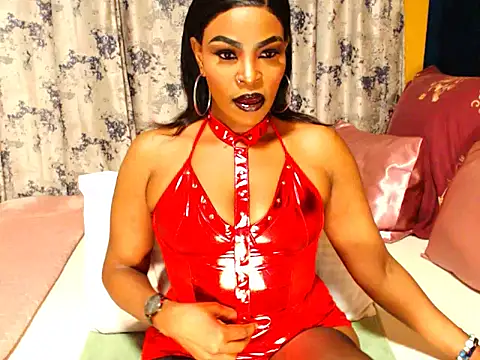 Snapshot of ChloeTyler23 chatting on December 2025 10:33:01 AM ChloeTyler23 online show from December 2025 10:33:01 AM