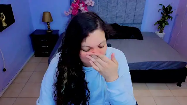 Lana stone  online show from September 2025 03:08:01 AM