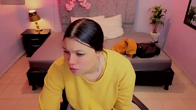 Lana stone  online show from November 2025 03:30:02 AM