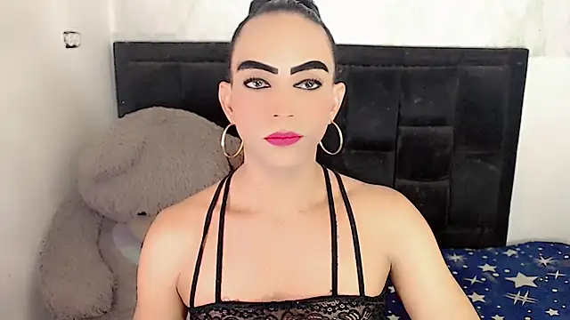 Michell Queen online show from November 2025 06:28:01 AM