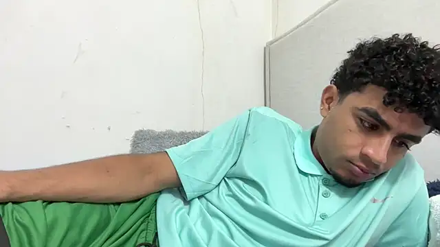 dominic brandd23 online show from September 2025 05:43:02 AM