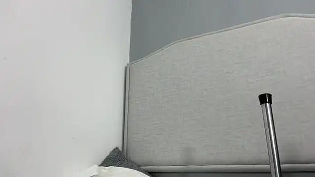 dominic brandd23 online show from November 2025 07:18:01 AM