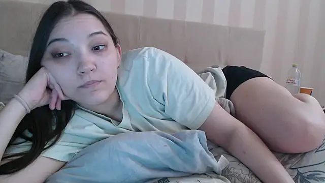 AlisaDevis online show from March 2026 11:10:01 AM