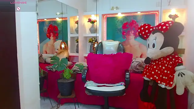 lorenapinto online show from October 2025 01:36:03 PM