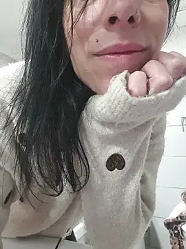 freyamoret online show from March 2026 05:56:01 PM