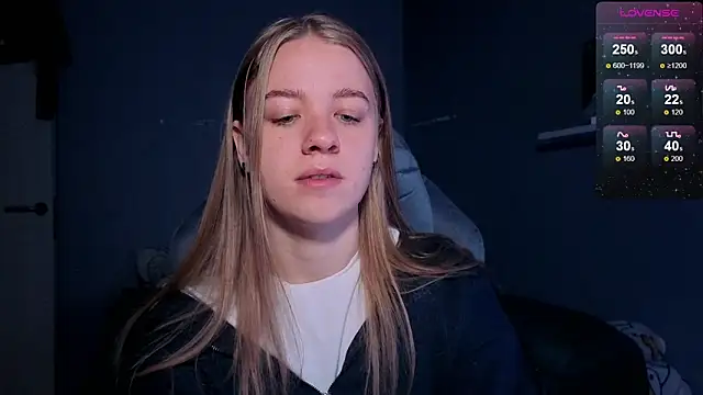 Snapshot of candy_maggie chatting on September 2025 05:29:02 PM candy maggie online show from September 2025 05:29:02 PM