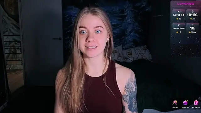 Snapshot of candy_maggie chatting on February 2026 02:04:02 PM candy maggie online show from February 2026 02:04:02 PM
