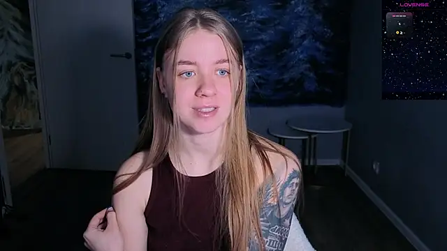 Snapshot of candy_maggie chatting on February 2026 01:26:02 PM candy maggie online show from February 2026 01:26:02 PM