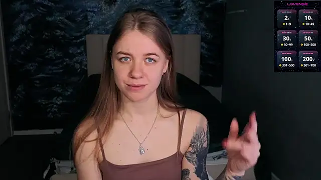 Snapshot of candy_maggie chatting on March 2026 12:27:02 PM candy maggie online show from March 2026 12:27:02 PM