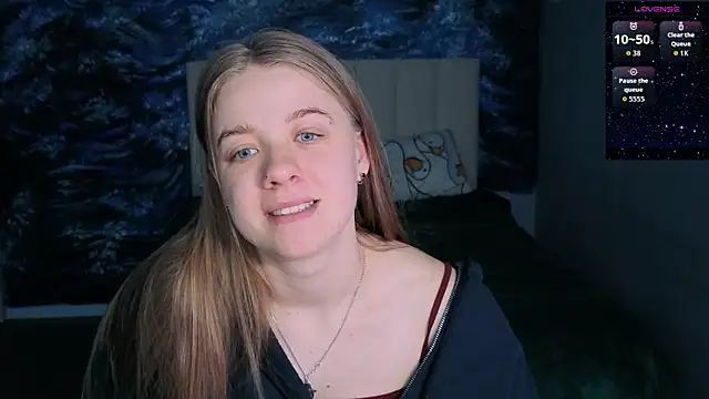Snapshot of candy_maggie chatting on April 2026 02:11:02 PM candy maggie online show from April 2026 02:11:02 PM