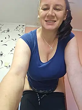 KristenVega online show from November 2025 11:53:02 AM