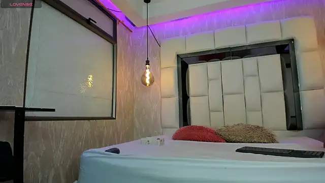 summer lee  online show from March 2025 05:53:02 PM