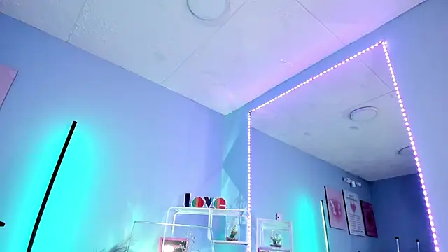 Snapshot of MaveParks_ chatting on September 2025 11:54:01 AM MaveParks online show from September 2025 11:54:01 AM