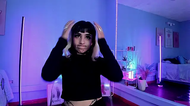 Snapshot of MaveParks_ chatting on September 2025 11:36:01 AM MaveParks online show from September 2025 11:36:01 AM