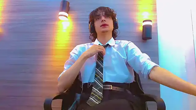 Sr BonnyEthan online show from April 2026 01:09:02 PM