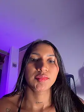 Barbiebrunette  online show from October 2025 11:34:01 PM