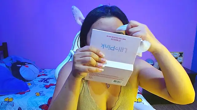 Isa-Jones online show from October 2025 11:36:01 PM