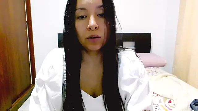emely sexx20 online show from December 2024 10:34:02 PM