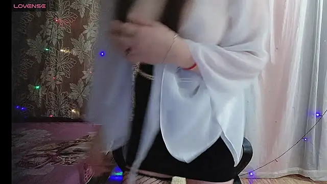 Lanian 99 online show from November 2025 10:44:02 PM