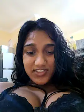 Indianqueen03 online show from October 2025 07:12:01 PM