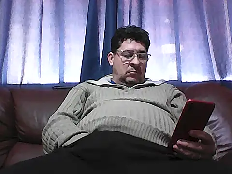 karatecobrakay2012 online show from July 2026 11:17:01 AM