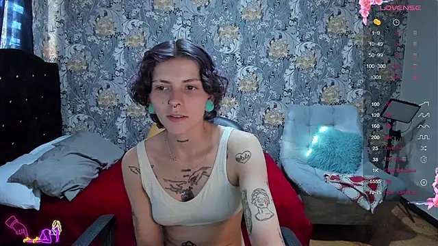 Snapshot of pretty_cristal69 chatting on July 2026 09:41:01 PM pretty cristal69 online show from July 2026 09:41:01 PM