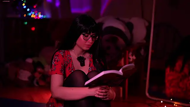 SweetyKitty18 online show from April 2026 05:54:02 PM