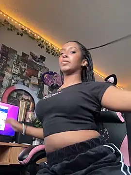 Your Paris online show from February 2025 11:44:01 PM