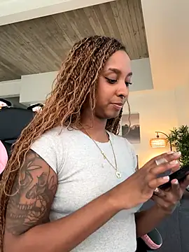 Your Paris online show from September 2025 11:37:02 PM