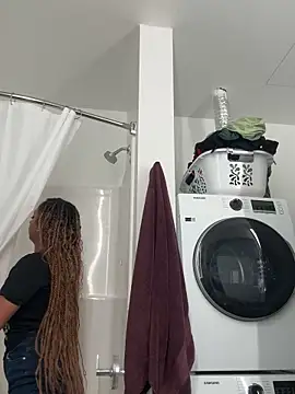 Your Paris online show from October 2025 02:39:01 PM