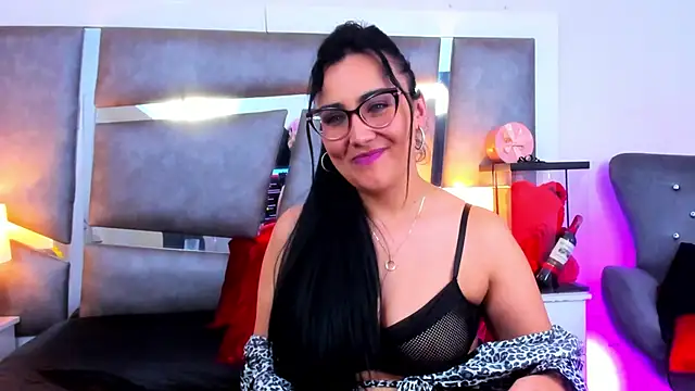 Evangeline Taylorr online show from March 2025 01:26:01 AM